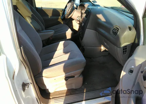 2001 Dodge Grand Caravan Sport from USA, damaged, VIN 2B4GP44331R327535